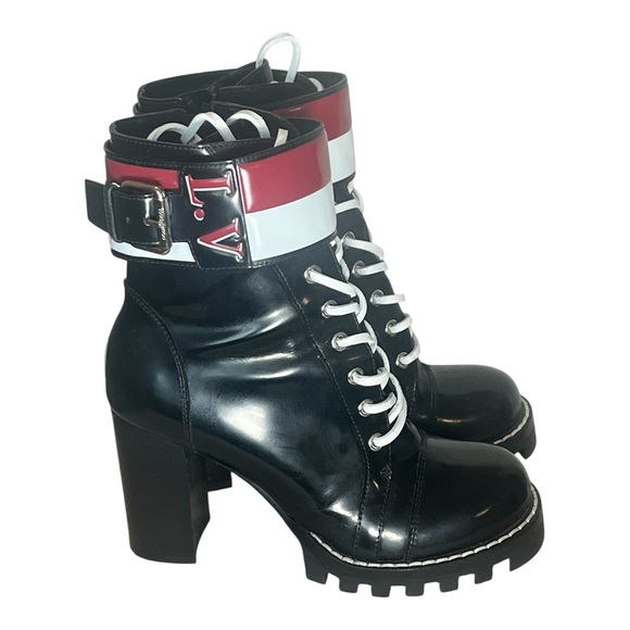 Louis Vuitton Star Trail Black Ankle Combat Boots